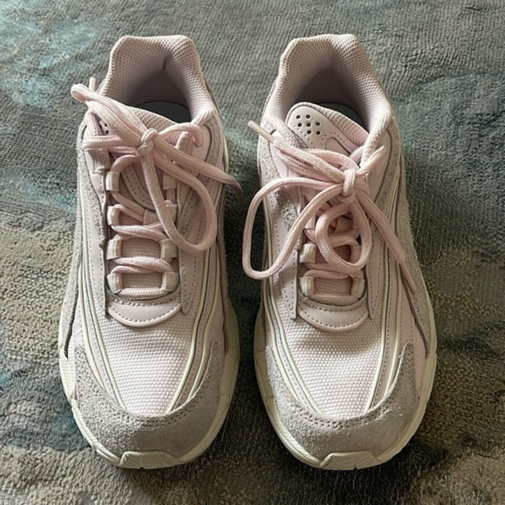 Free People Puma Teveris Nitro Sneakers. NEW